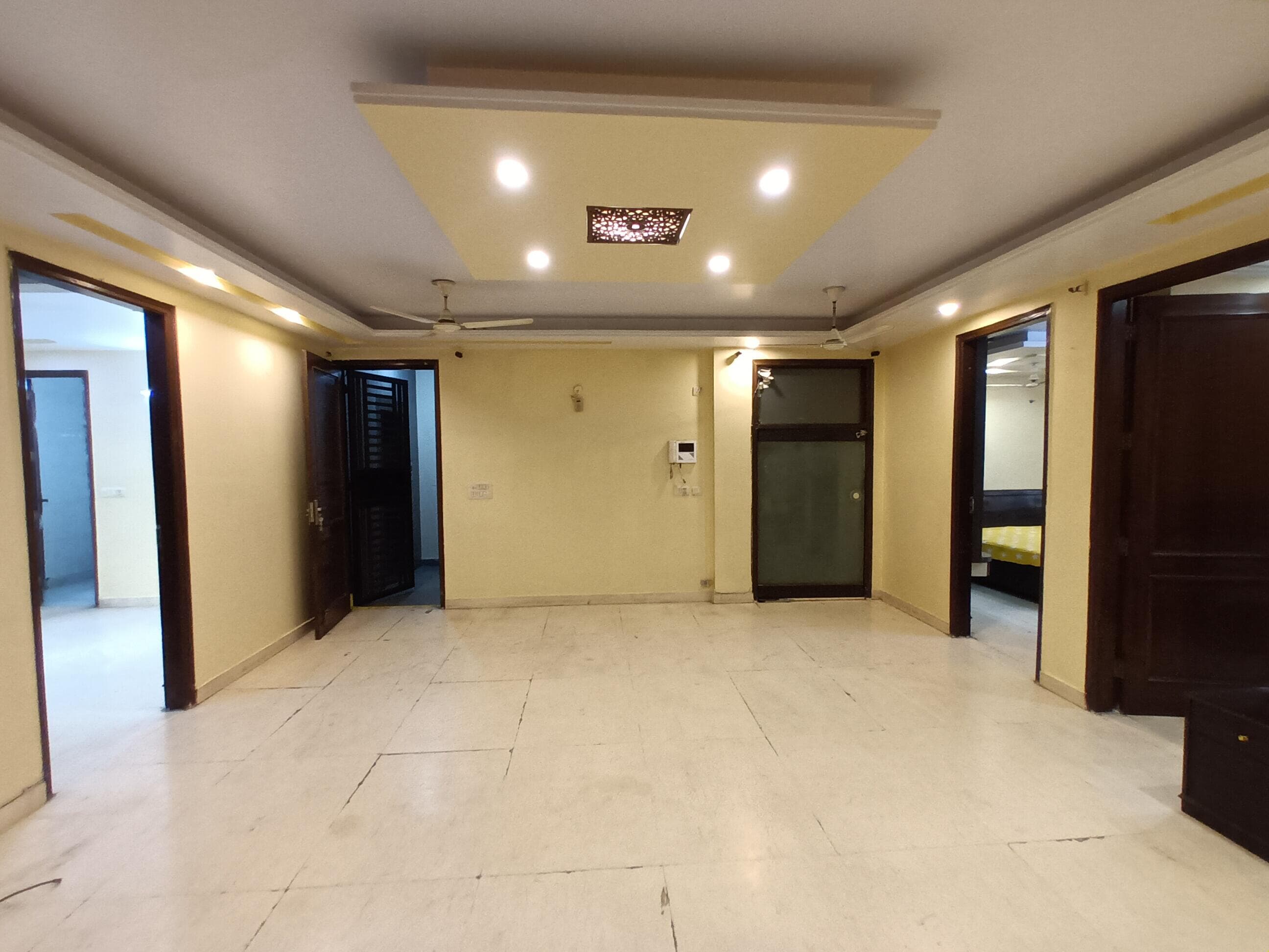 4BHK 